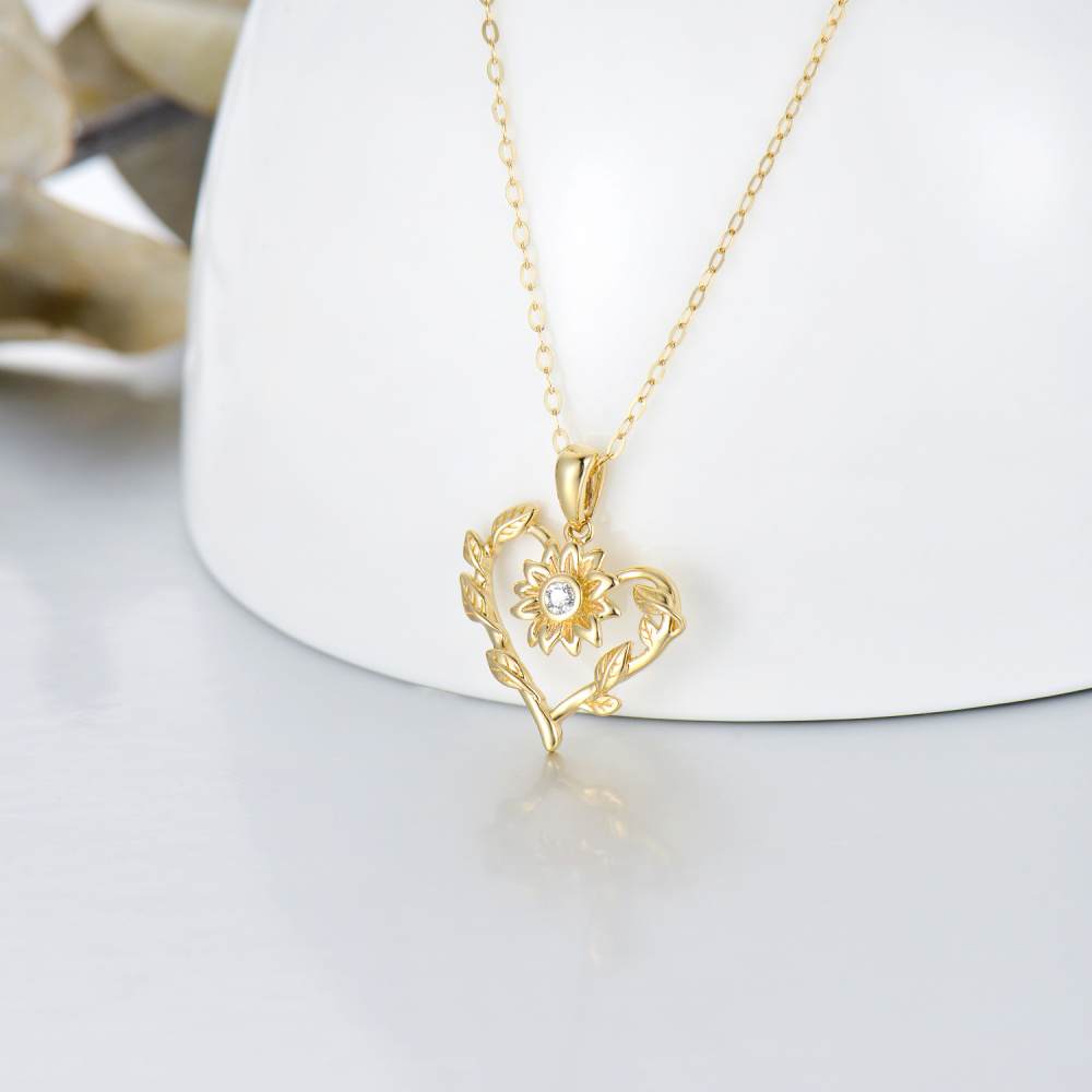 Collana con ciondolo circolare in oro 10K a forma di girasole e cuore di moissanite-3