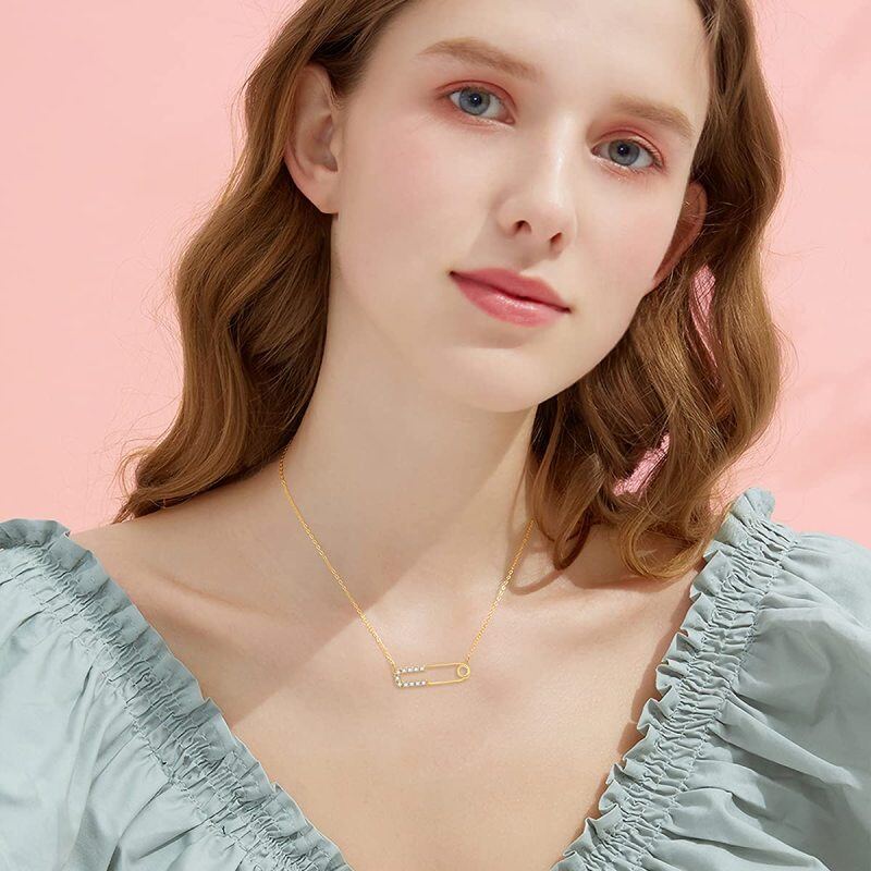 Collar con colgante de clip de papel circular de oro de 10 quilates con circonita cúbica-2