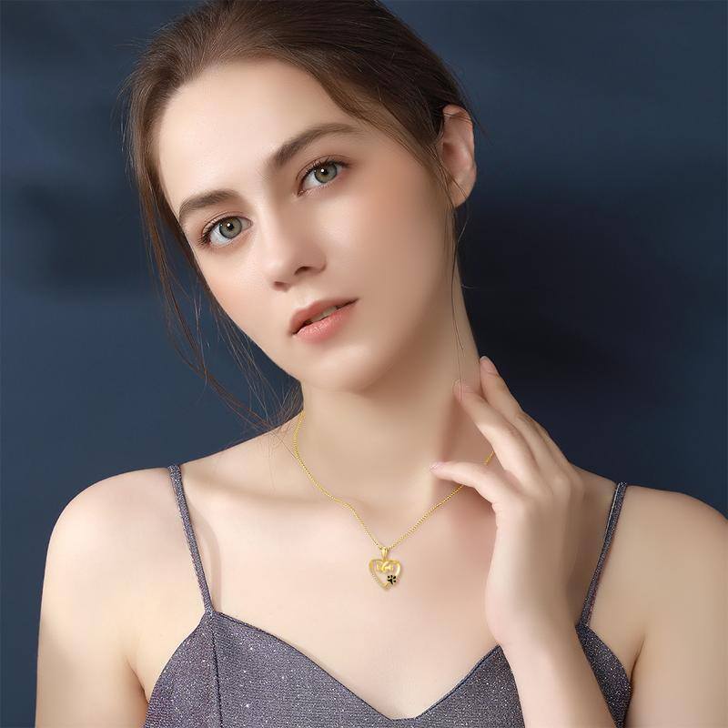 Colar com pendente de pata, osso e coração em ouro branco de 10 quilates com zircónias cúbicas de corte redondo.-2