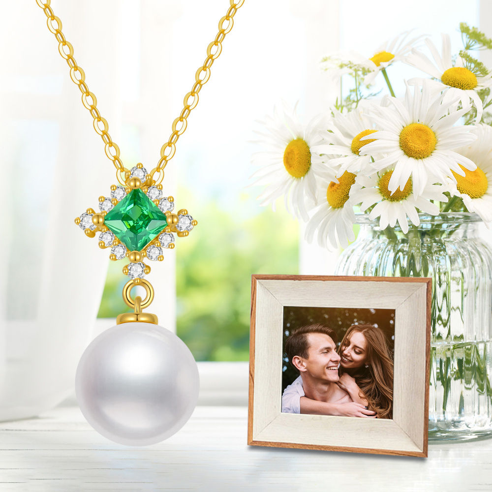 10K Gold Circular Shaped Cubic Zirconia & Pearl Bead Pendant Necklace-6