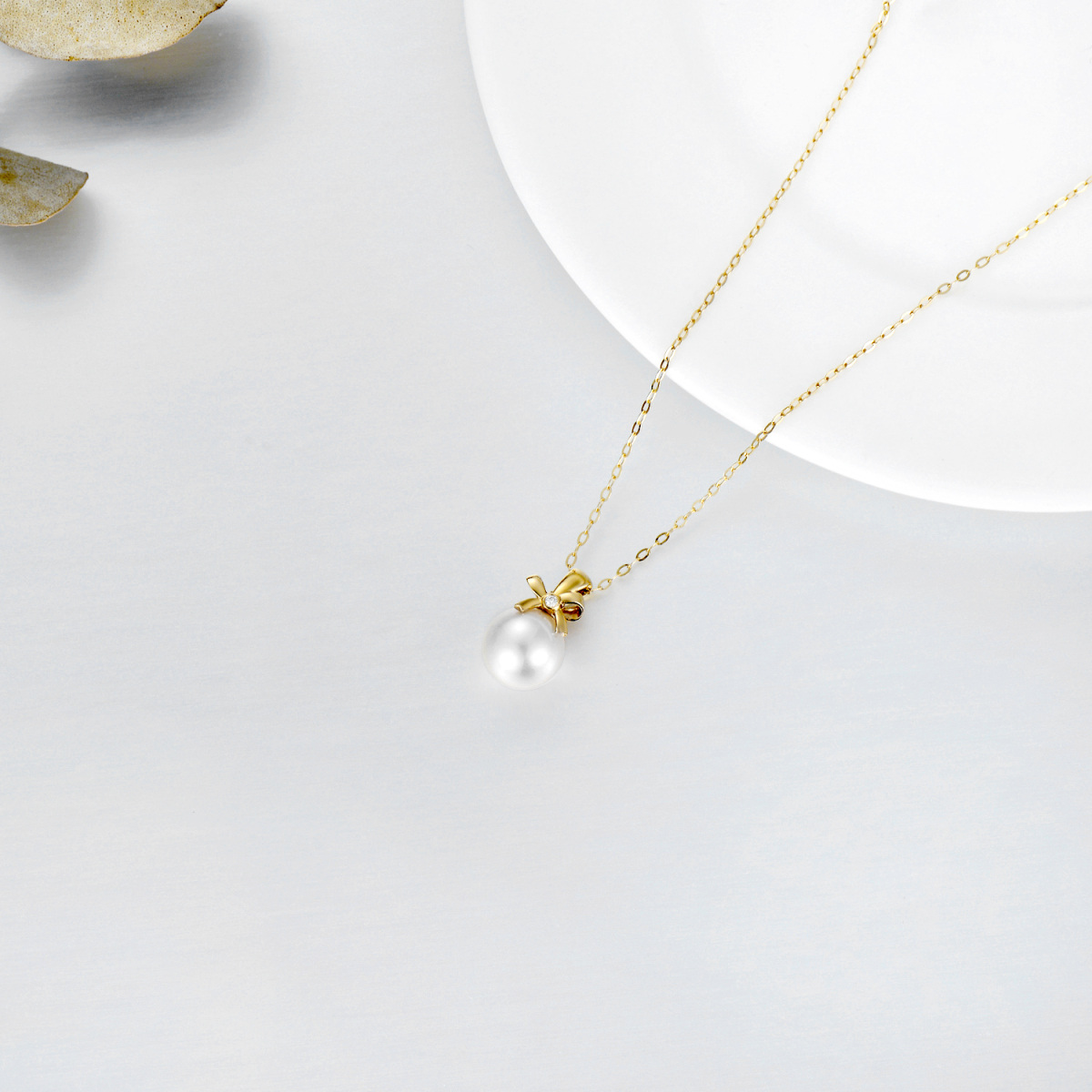 10K Gold Circular Shaped Pearl Bowknot Pendant Necklace-3