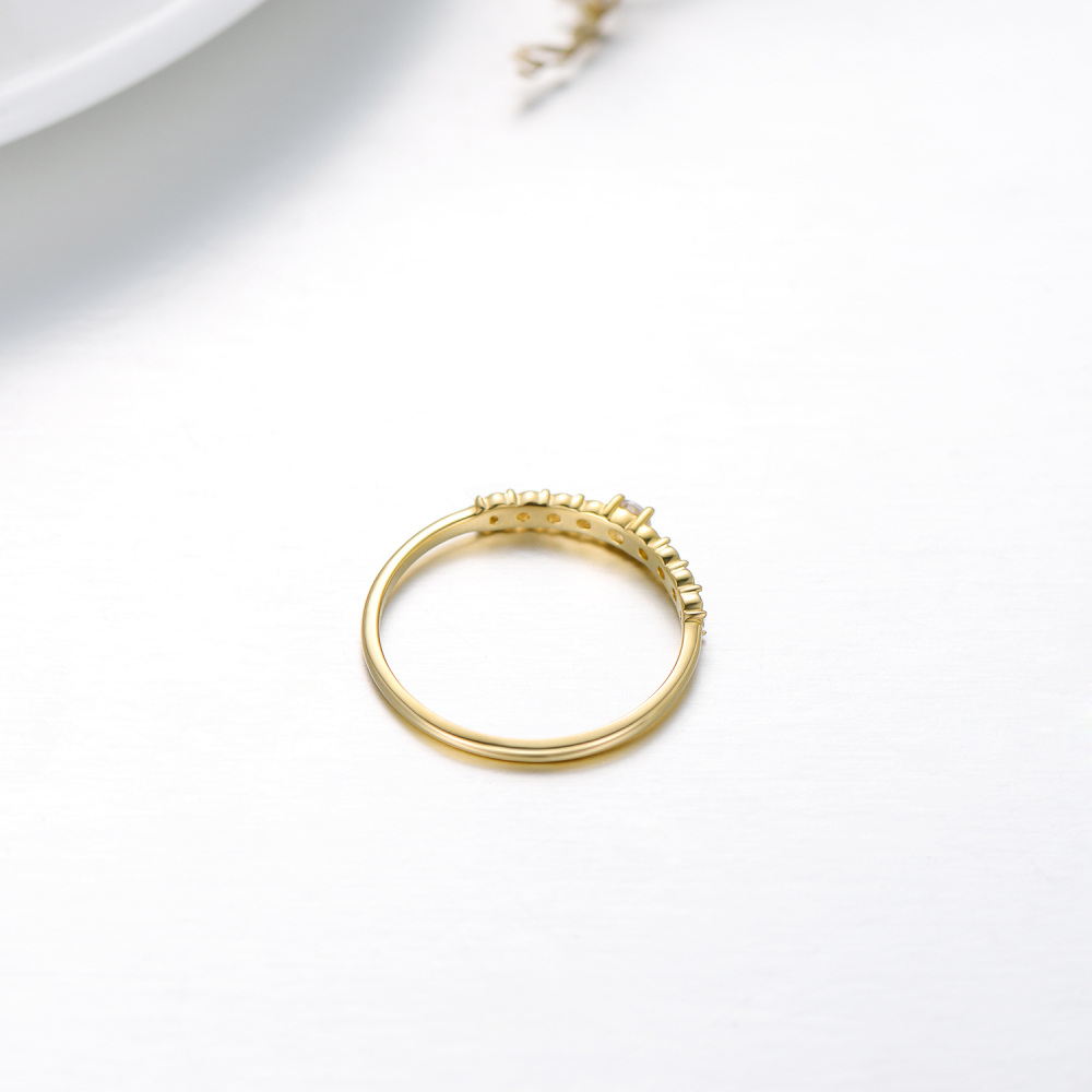 10K Gold Round Shaped Cubic Zirconia Ring-5