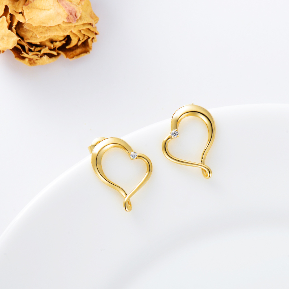 10K Gold Circular Shaped Zircon Heart Stud Earrings-3
