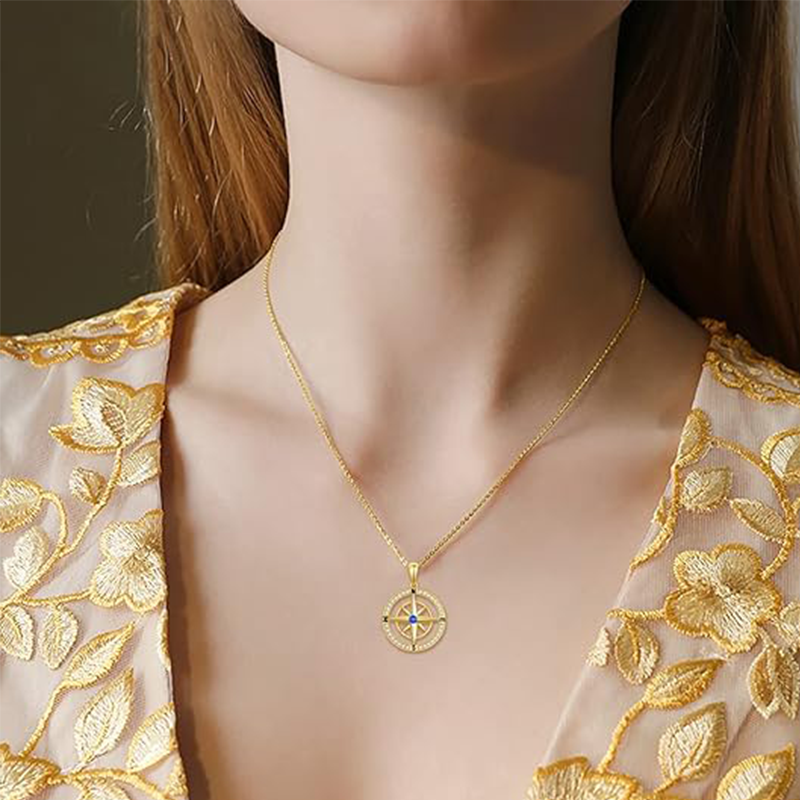 Collier avec pendentif boussole en or 10 carats et oxyde de zirconium-2