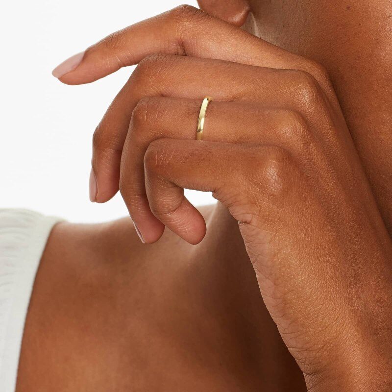 Alianza de boda de oro de 18 quilates con contorno de 2 mm-3