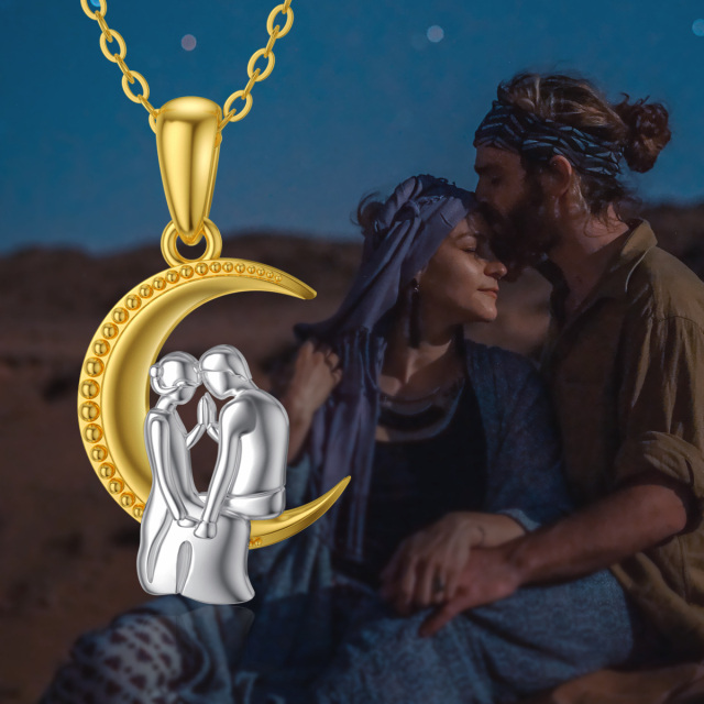 Colar com pingente de casal e lua em ouro 14K -3