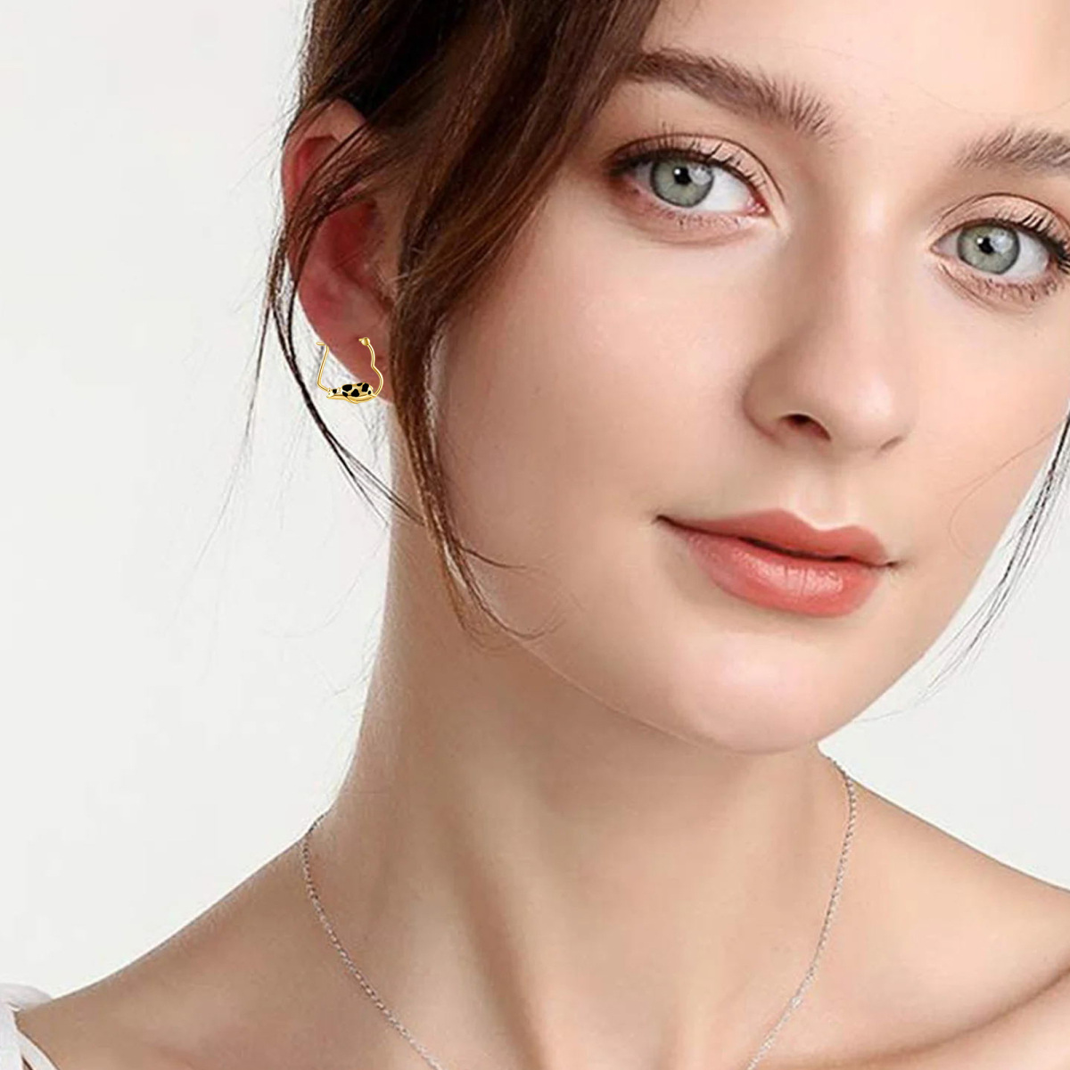 Pendientes de aro con forma de vaca en oro de 14 quilates-2