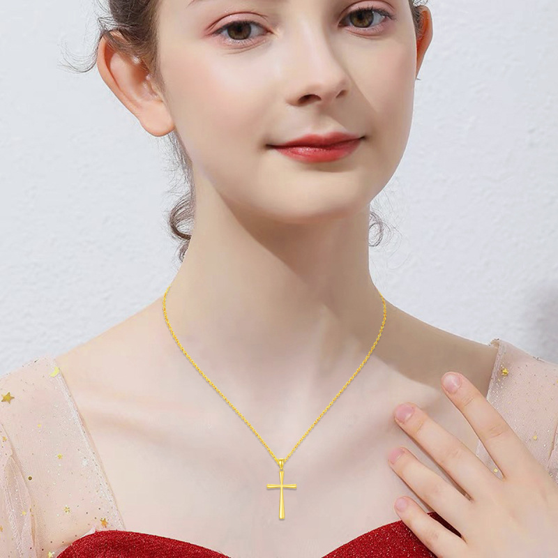 Collar con colgante de cruz de oro de 18 quilates-2