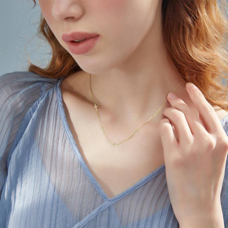 قلادة صليب من الذهب عيار 18 قيراطًا-2