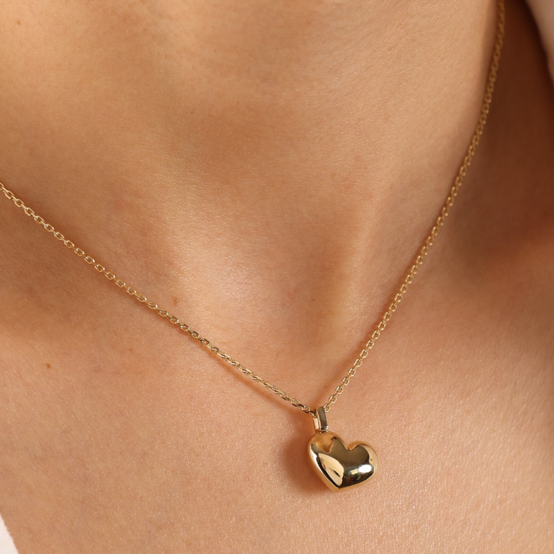 Colar com urna em forma de coração, banhado a ouro vermeil, para guardar cinzas.-2