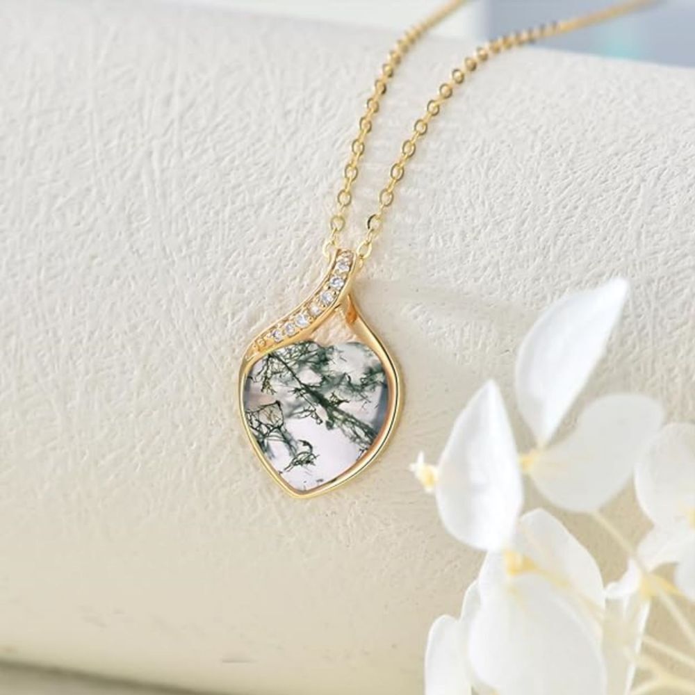 Halskette mit Herzanhänger aus 10 Karat Gold mit Diamanten aus Moosachat-3