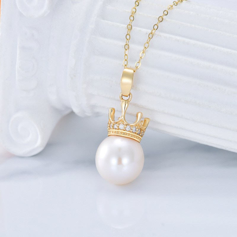 Colar com pendente de coroa em ouro branco 10K com diamantes e pérolas-3