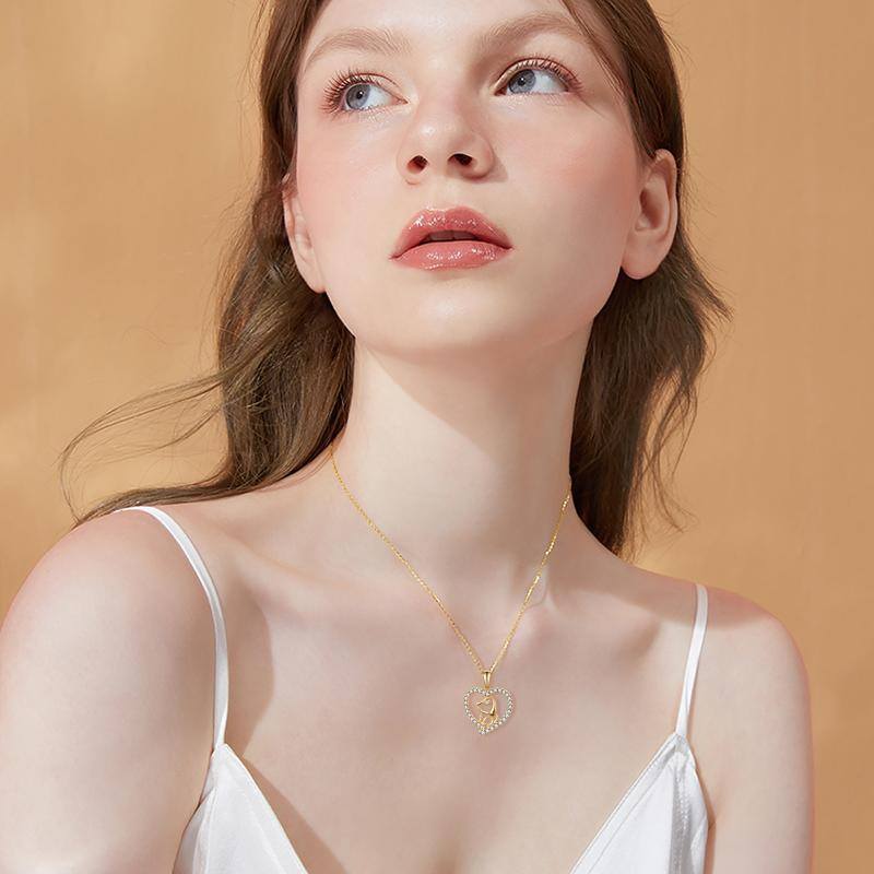 Collier pendentif chien en or blanc 10 carats et zircon cubique-2