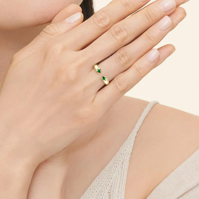 Anello aperto e incisione personalizzata con smeraldo in oro bianco 10K-2