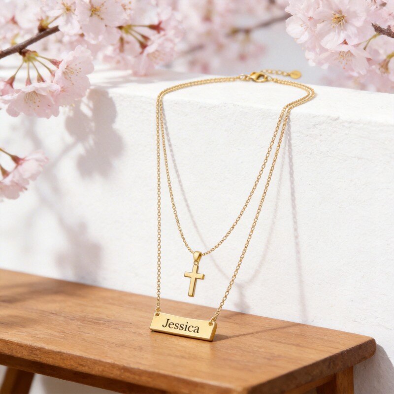 Collar de capas con cruz y grabado en oro blanco de 10 quilates-3