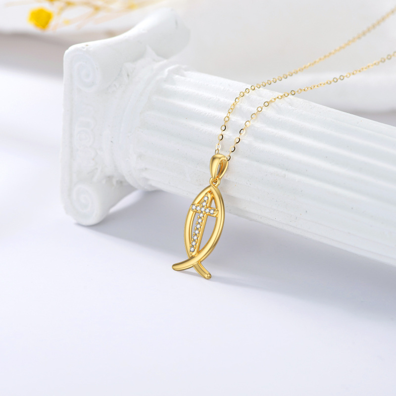 Collar con colgante de pez y cruz de circonita cúbica en oro blanco de 10 quilates-3