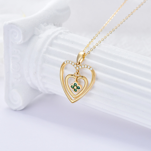 Collana con ciondolo a cuore e quadrifoglio in oro 14K con zirconia cubica-3