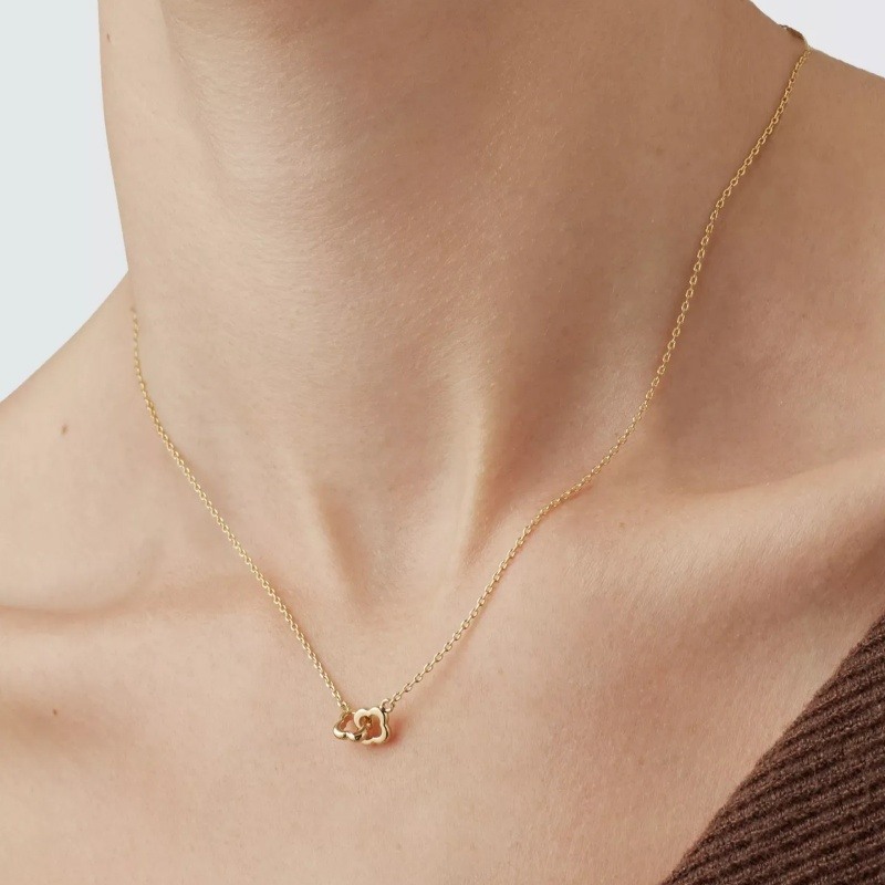 Collar colgante de trébol de cuatro hojas en oro de 14 quilates-2