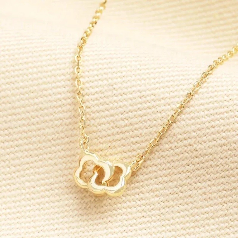 Collar colgante de trébol de cuatro hojas en oro de 14 quilates-3