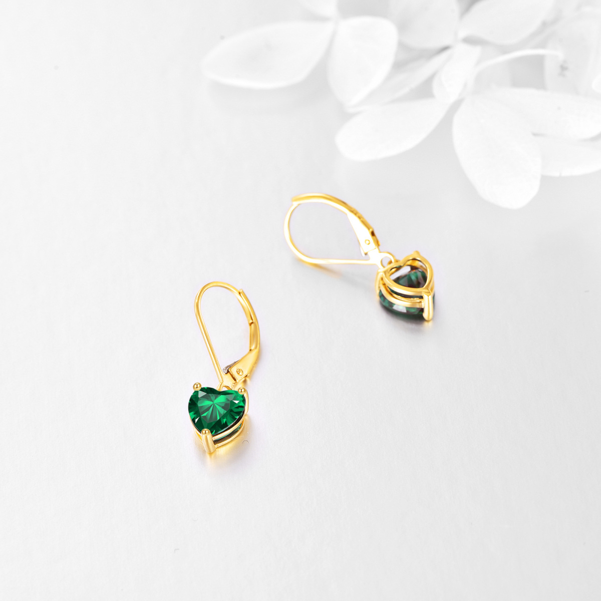 10 Karat Gold Herzschliff Lab Created Smaragd Brisur Ohrringe-4