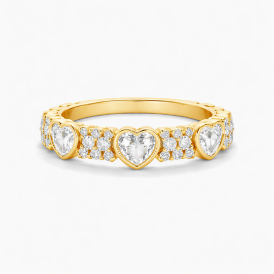 e mantendo a ordem original: Nosso requintado anel de casamento vintage em ouro 10K apresenta um desenho deslumbrante em forma de coração, incrustado com delicadeza com brilhantes pedras de moissanita que criam uma peça atemporal perfeita para qualquer ocasião especial. Projetado especificamente para mulheres, este elegante anel irradia amor e compromisso, tornando-se um símbolo ideal de devoção eterna.