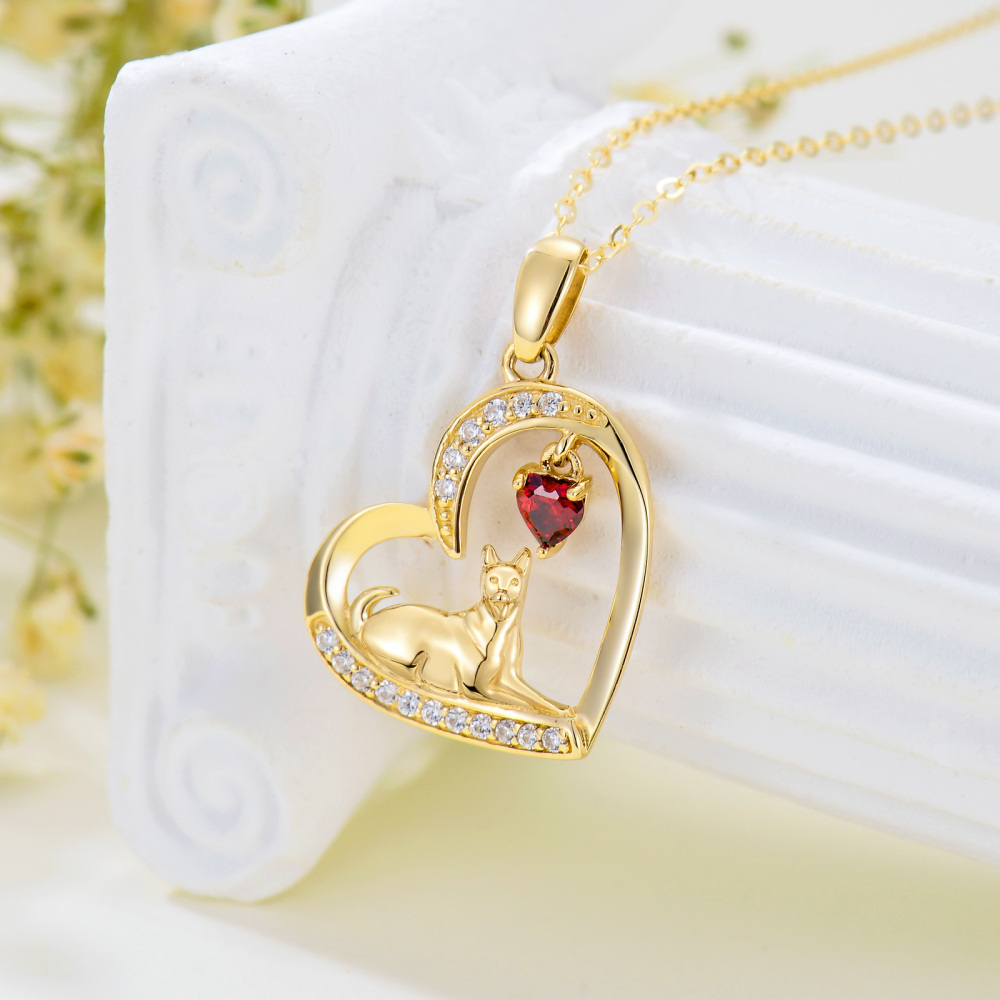 Collar con colgante de caballo granate y circonita cúbica en forma de corazón de oro de 14 quilates-4