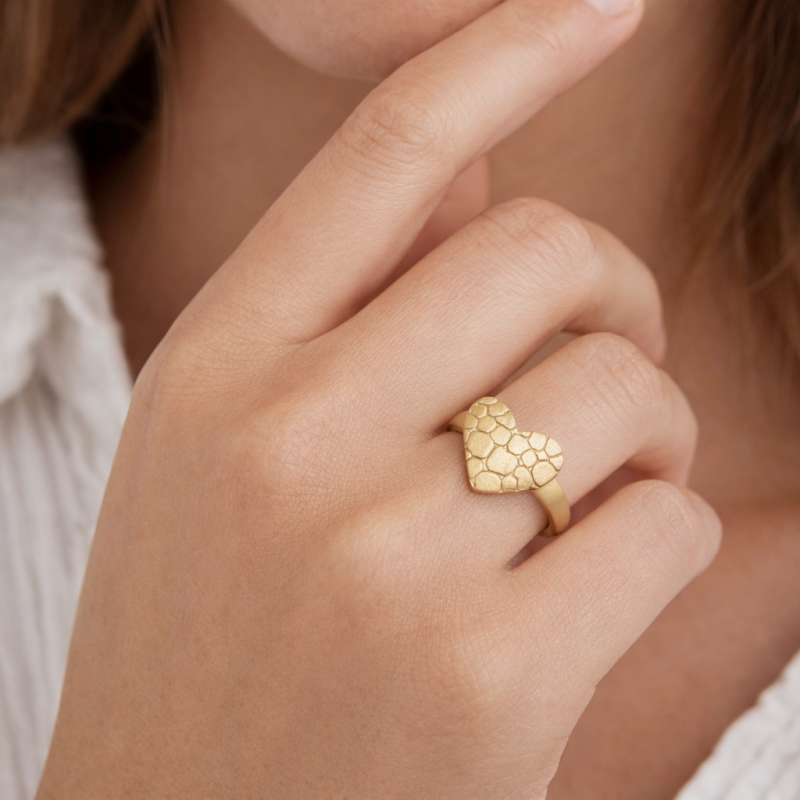 Anillo de pepita en forma de corazón de oro de 14 quilates-2