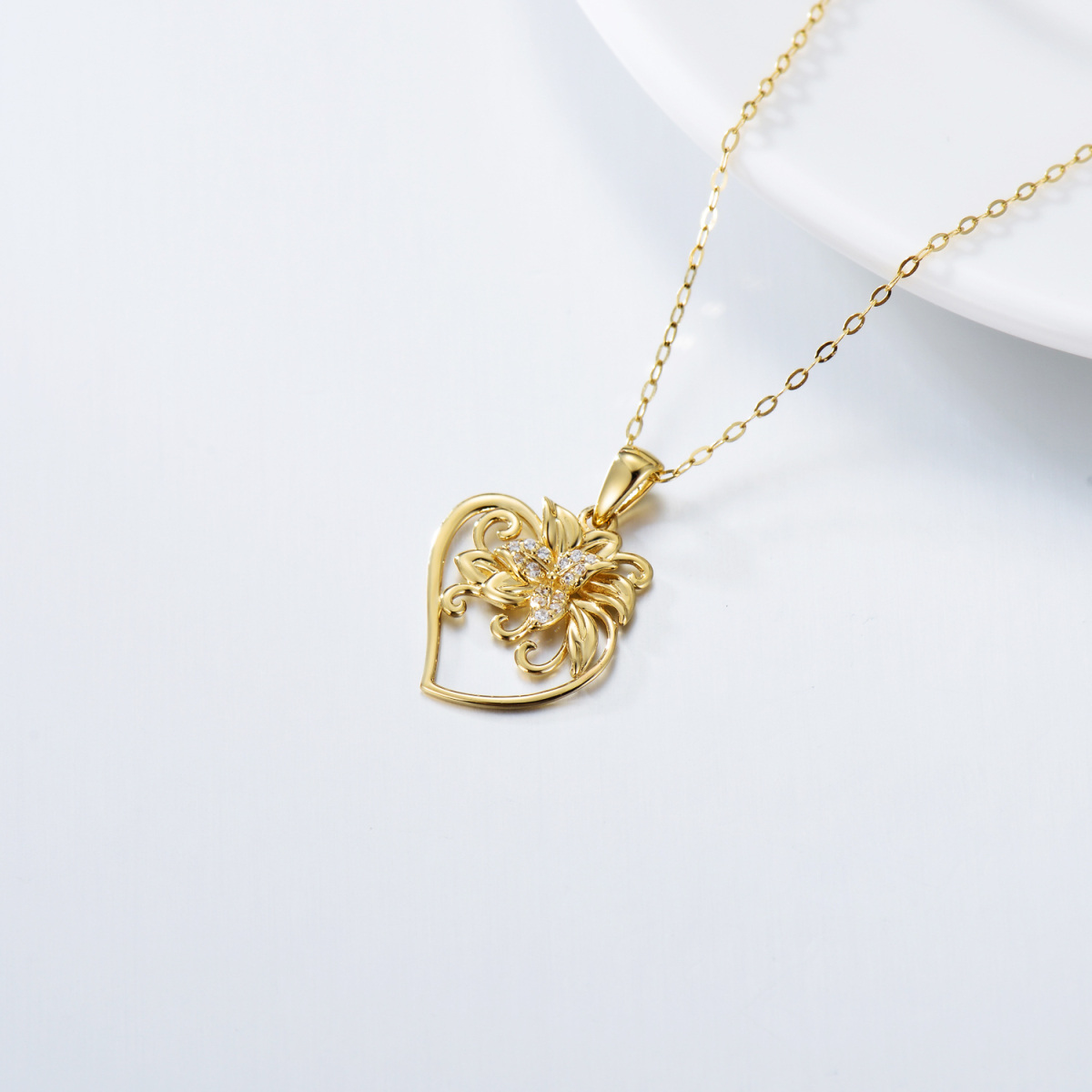 Collana con ciondolo a forma di cuore in oro 14K con zirconia cubica-4