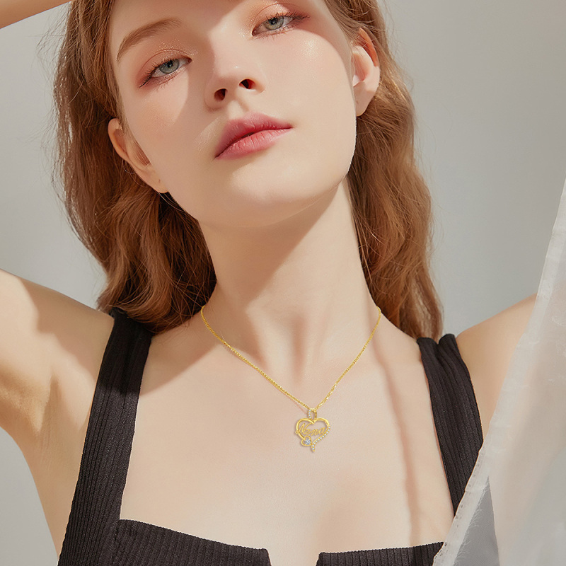 Colar com pendente coração em ouro 10K com zircónias cúbicas e palavra gravada.-2