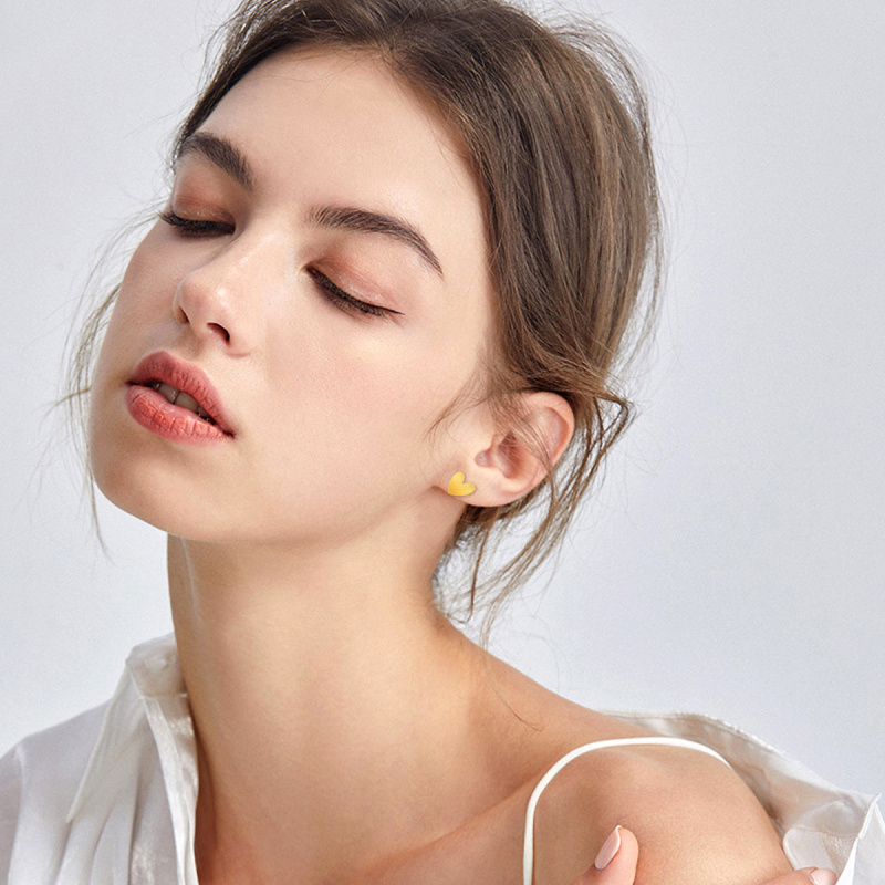 10K White Gold Heart Stud Earrings-2