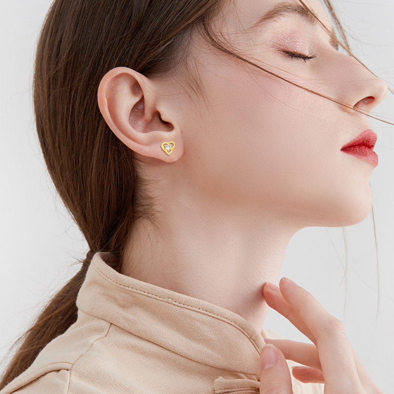 10K White Gold Cubic Zirconia Heart Stud Earrings-2