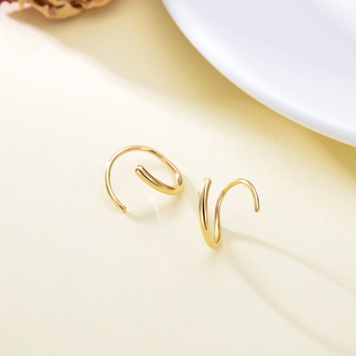 Orecchini a cerchio a spirale in oro 18K-4