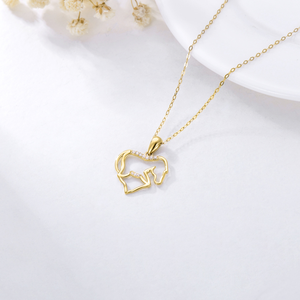 Collana con ciondolo a forma di cavallo in oro 14K con zirconia cubica-4