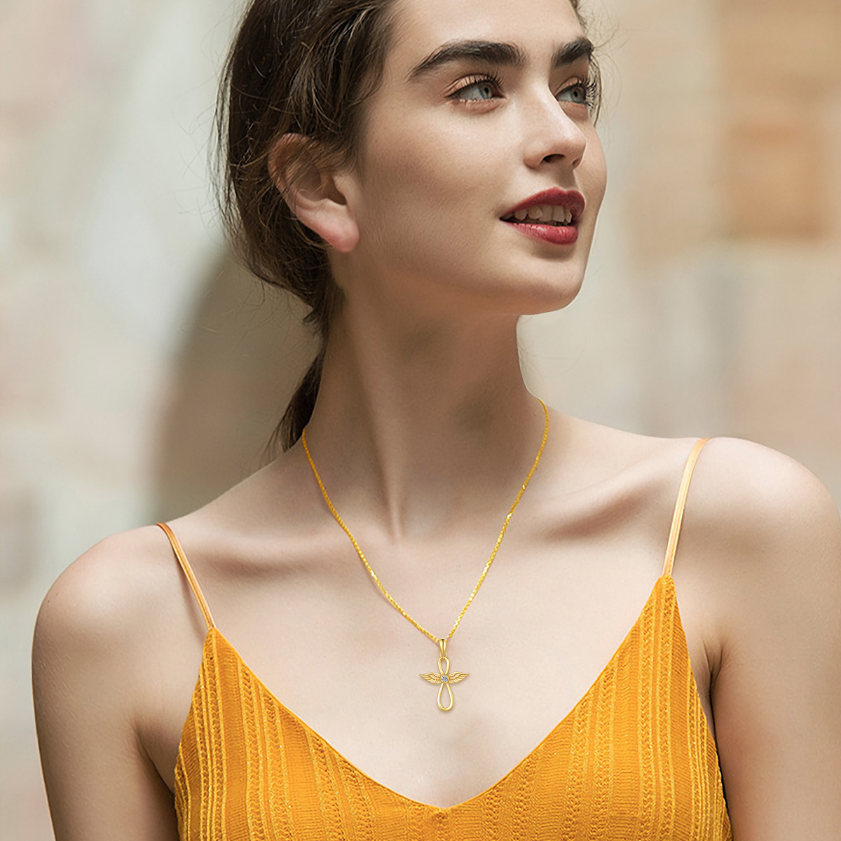 Collana con ciondolo a forma di ali d'angelo con simbolo dell'infinito e zirconi cubici in oro 14K-2