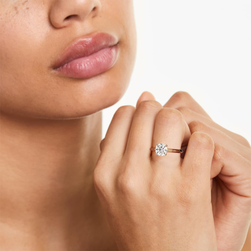 Anel de noivado solitário com diamante de laboratório e lâmina de faca em ouro 14K-2