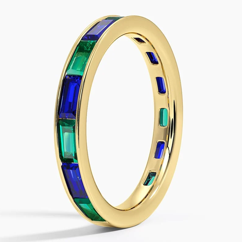 Aliança de casamento para casal em ouro branco 9K com água-marinha e esmeralda em corte baguete.-3