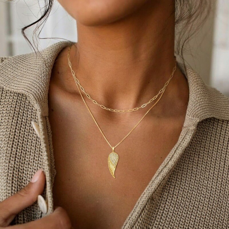 Collier pendentif aile d'ange en or rose 18 carats et moissanite-2