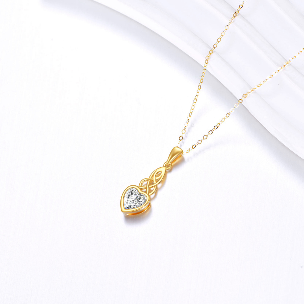 Collana con ciondolo a forma di cuore con nodo celtico in moissanite in oro 14 carati-3