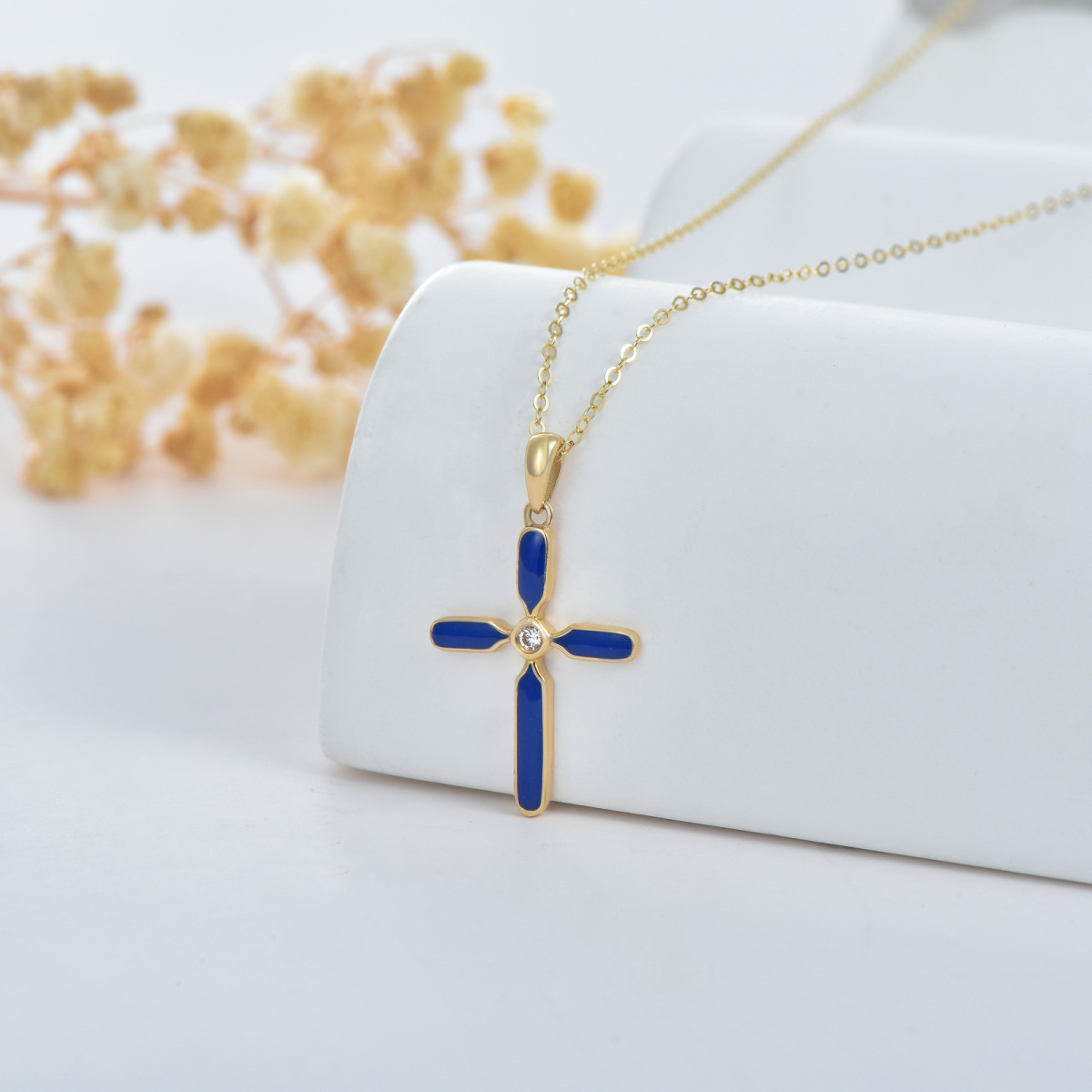 18K Gold Moissanite Cross Pendant Necklace-4