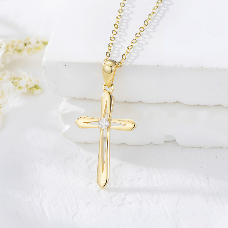 Collar con colgante de cruz de moissanita en oro de 18 quilates-2