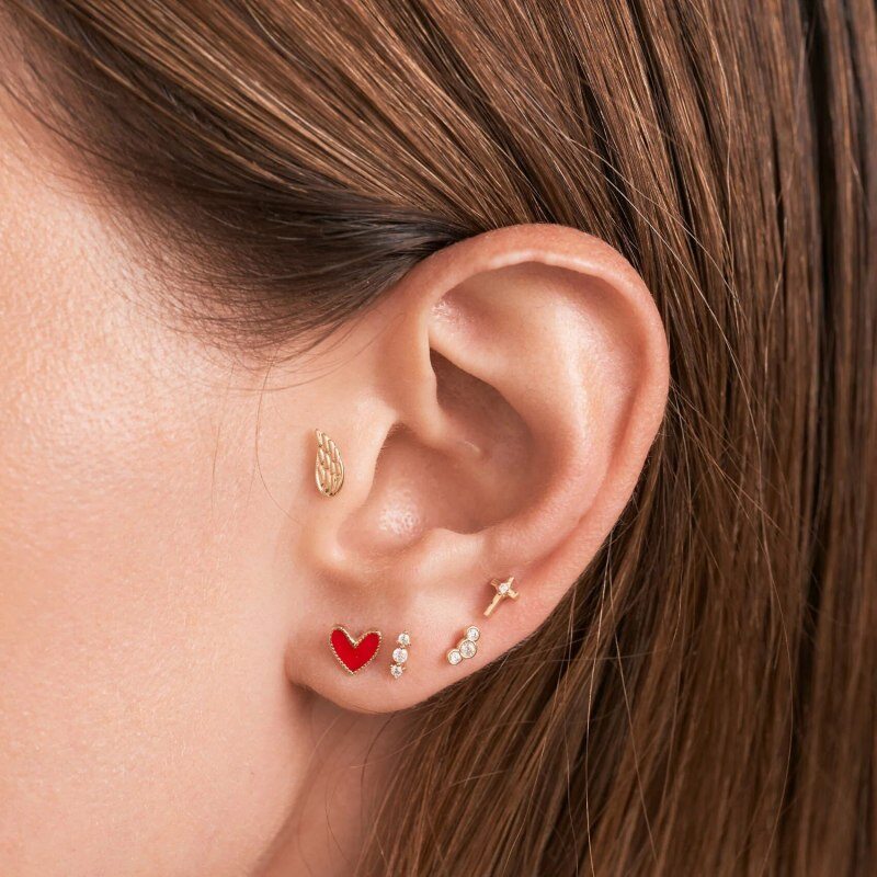 Aretes de pasador con cruz de oro de 14 quilates y moissanita-2