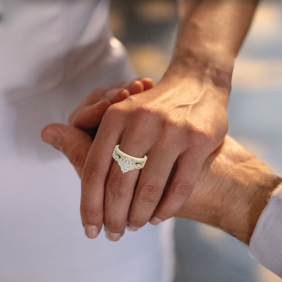 Bague de fiançailles en or 14 carats avec couronne en moissanite-2