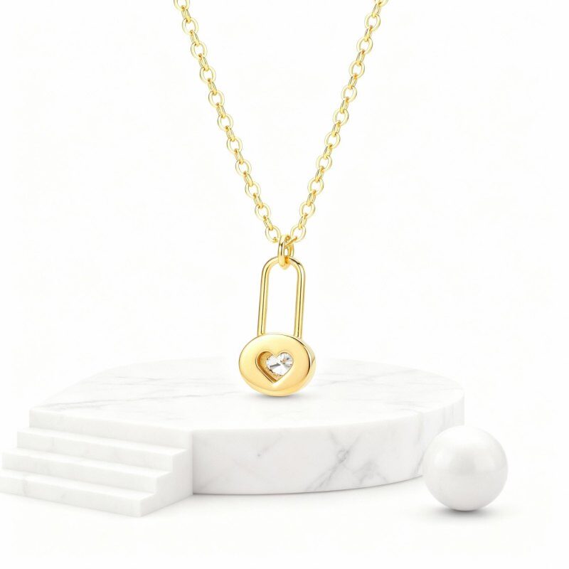 Collar con colgante de corazón y candado en oro de 14 quilates con moissanita-3