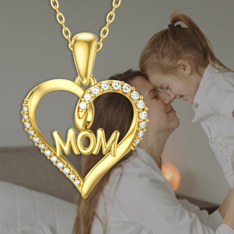 Halskette mit Herzanhänger aus 10-karätigem Weißgold und Moissanit-6