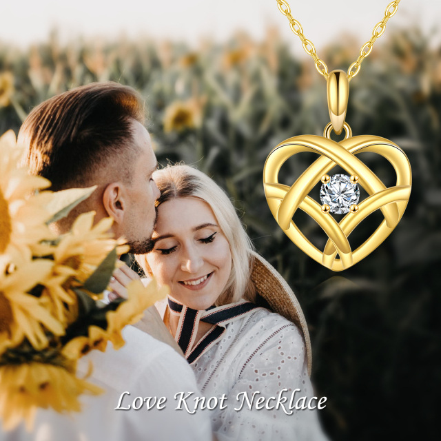 Collana con ciondolo a cuore in moissanite in oro 14K-6