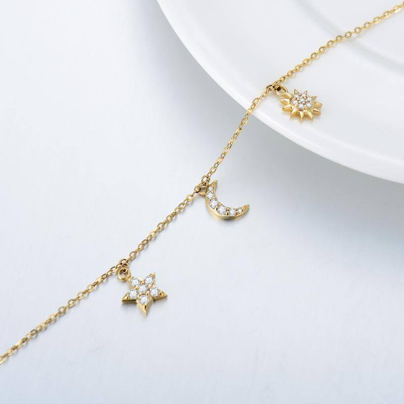 Pulseira com pendentes de lua, estrela e sol em ouro branco 14K e moissanita-4