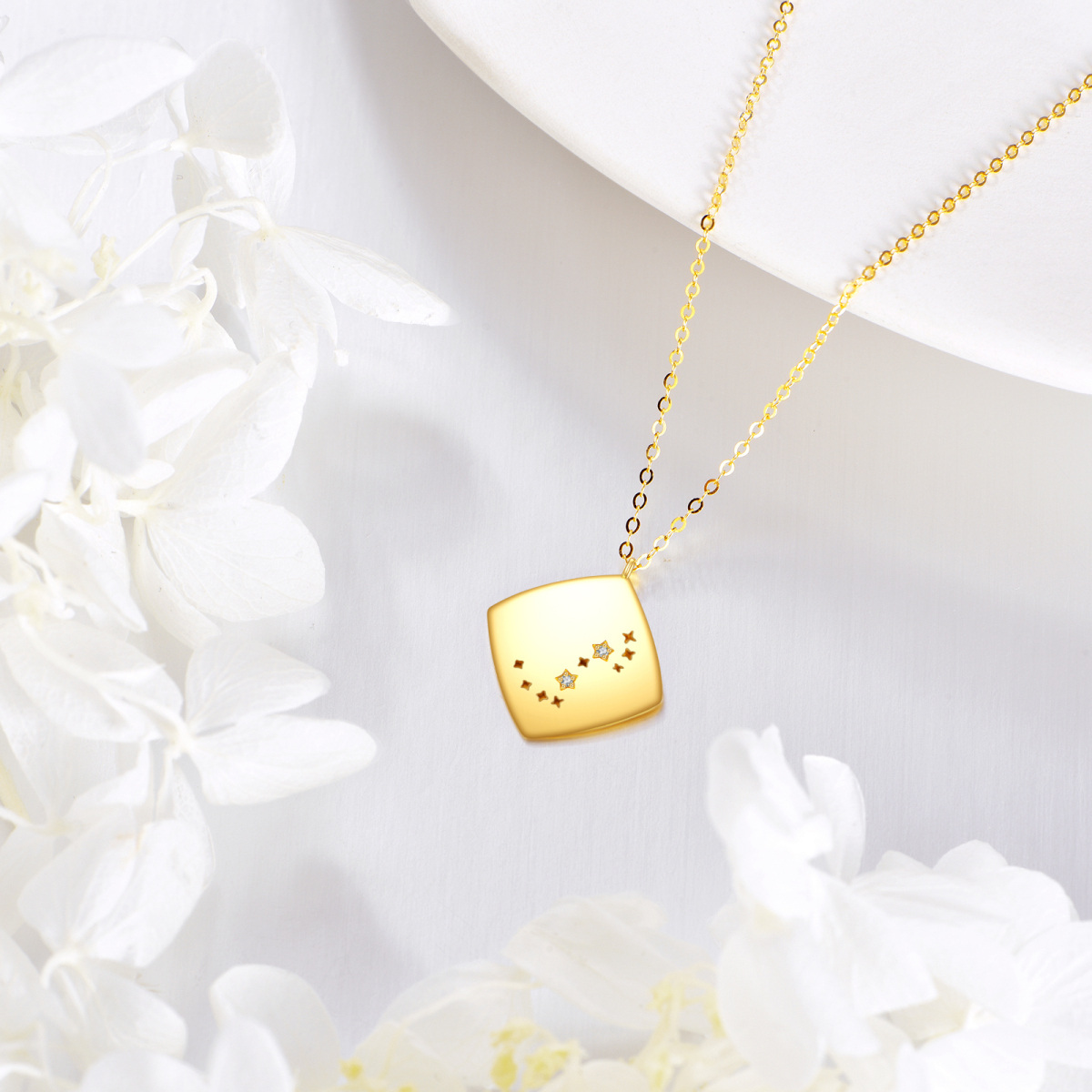 Colar com pingente de escorpião moissanite em ouro 14K-3