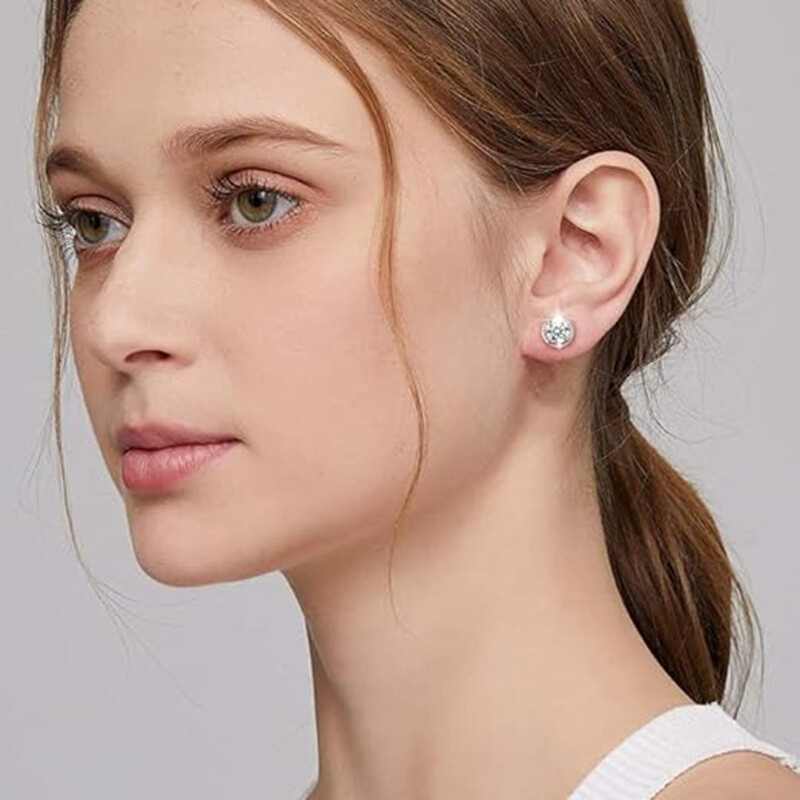 Pendientes de Tuerca de Moissanita y Oro 14K-2