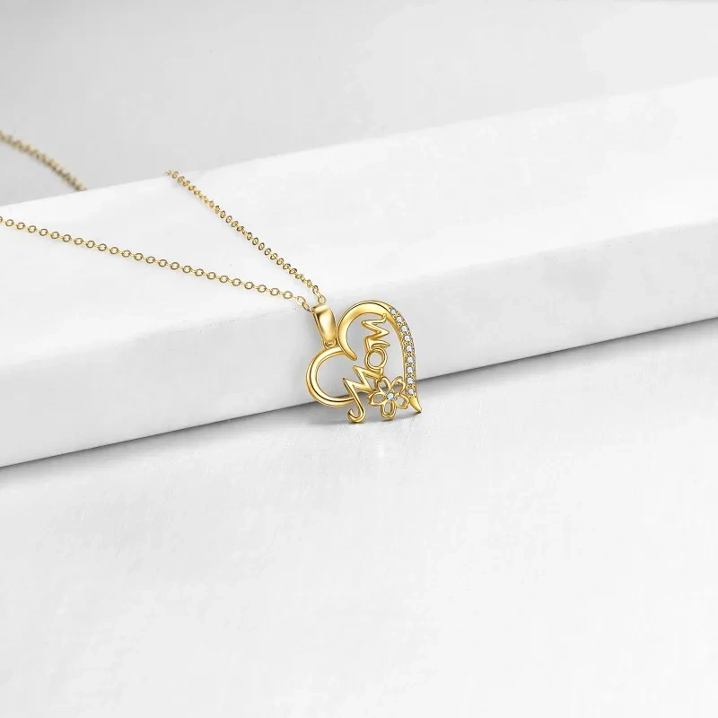 Collana con ciondolo a forma di cuore e madre in zirconia cubica in oro 10K-3