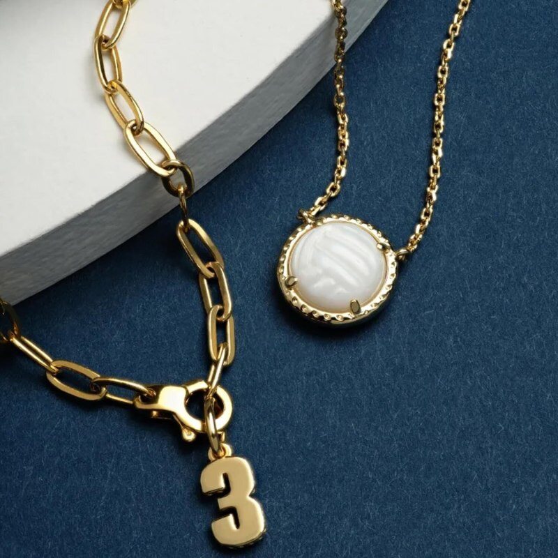 Collier Pendentif Volleyball en Or 14K et Nacre-3